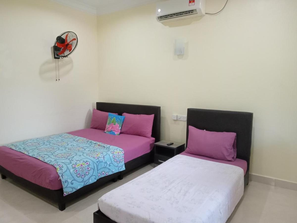 Motel Aurora Damai Pantai Cenang  Exterior photo