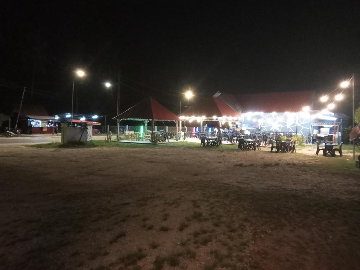 Motel Aurora Damai Pantai Cenang  Exterior photo